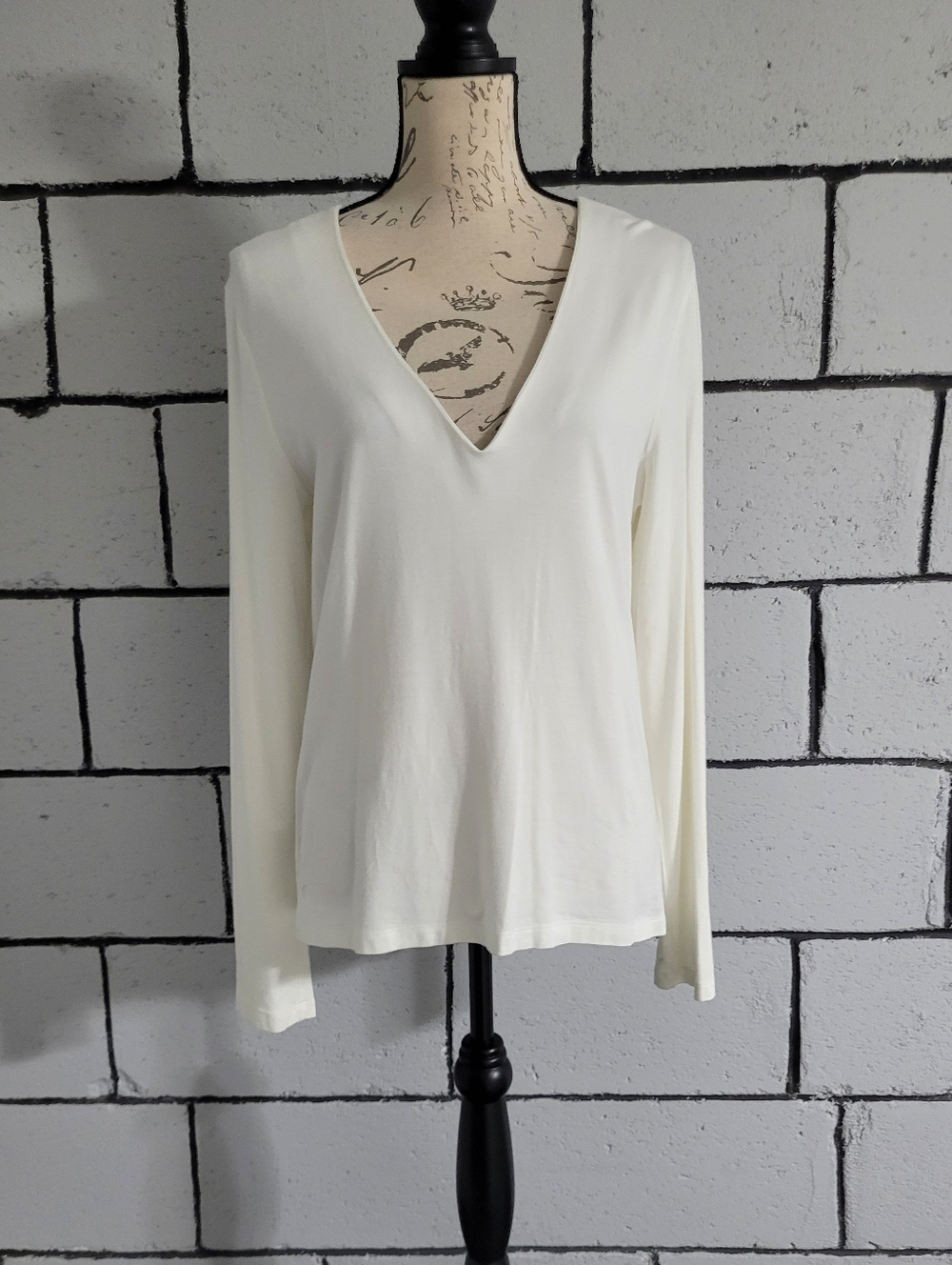 BUNDLE SALE! Ralph Lauren White V-Neck Long Sleeve Top Sz L